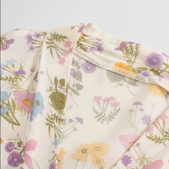 Spring Meadows Boho Floral Short Open Kimono Wrap - Picture 3 of 6